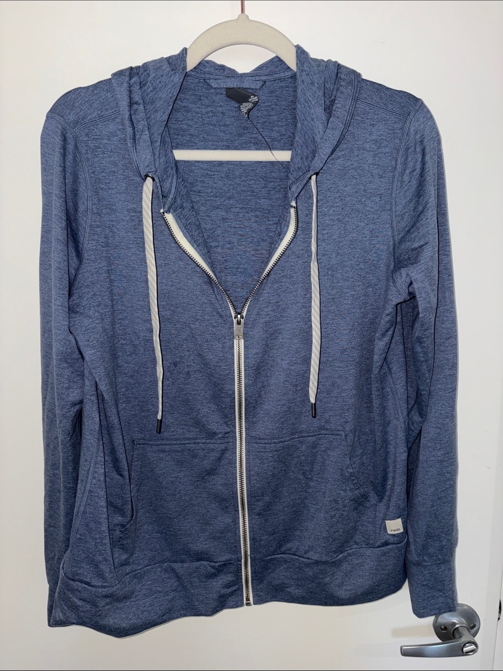 Vuori women’s Blue Zip-Up Hoodie Sweater M